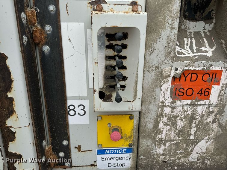 image for item DO2204 2012 Sandvik QE440  screening plant