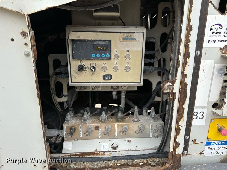 image for item DO2204 2012 Sandvik QE440  screening plant