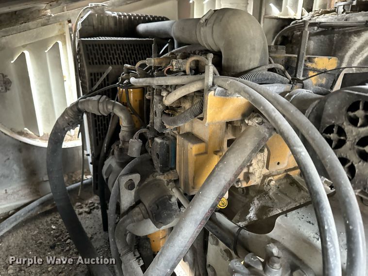 image for item DO2204 2012 Sandvik QE440  screening plant