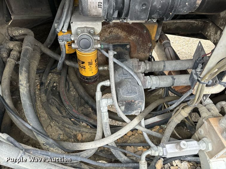 image for item DO2204 2012 Sandvik QE440  screening plant