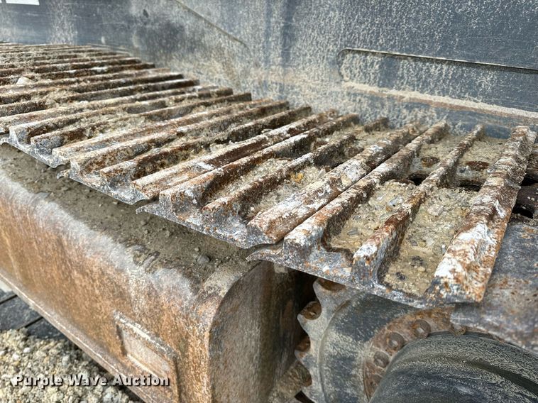 image for item DO2204 2012 Sandvik QE440  screening plant