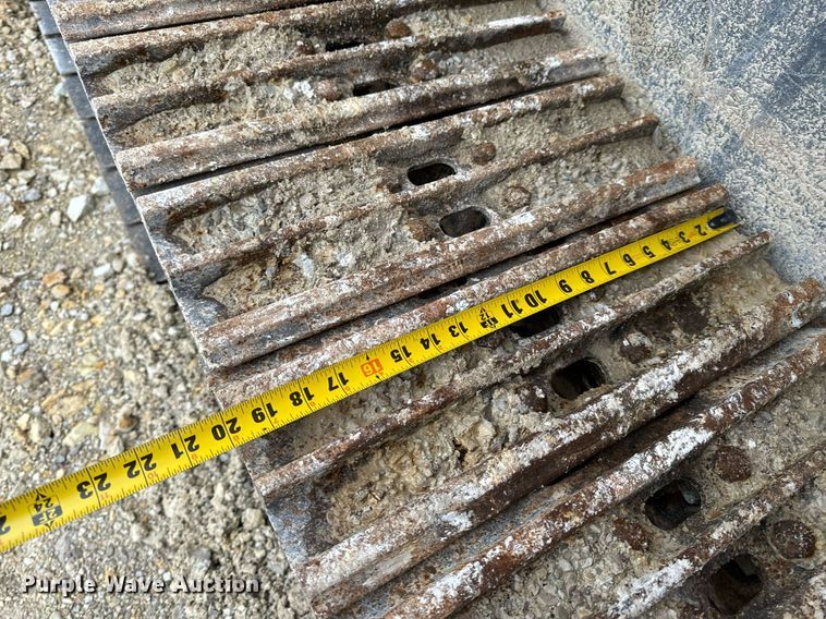 image for item DO2204 2012 Sandvik QE440  screening plant