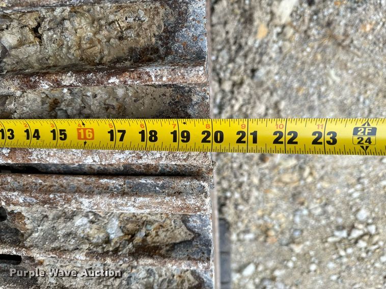 image for item DO2204 2012 Sandvik QE440  screening plant