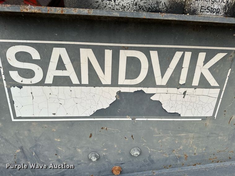 image for item DO2204 2012 Sandvik QE440  screening plant