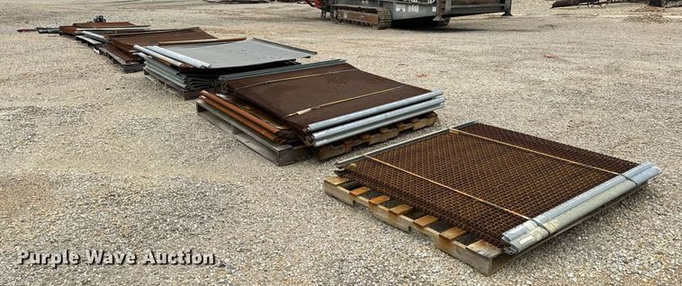 image for item DO2204 2012 Sandvik QE440  screening plant