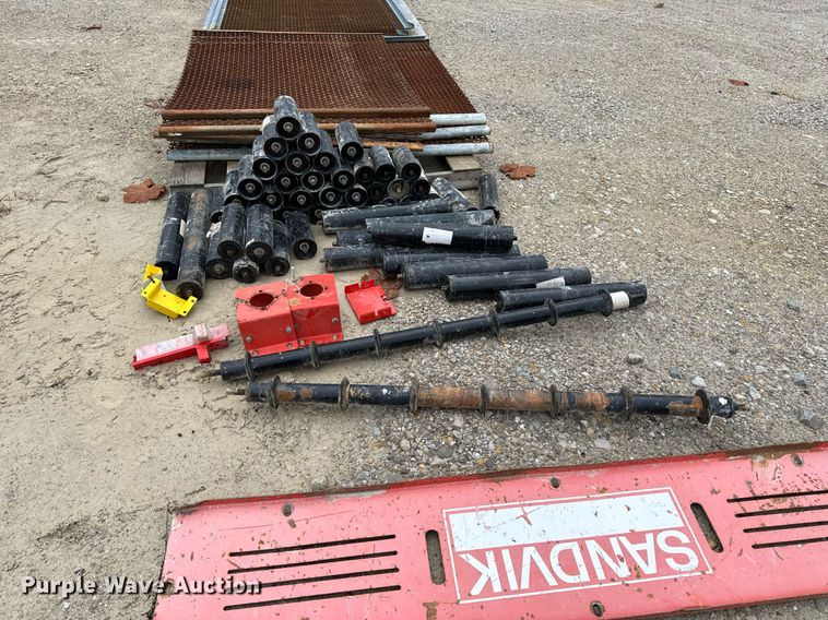 image for item DO2204 2012 Sandvik QE440  screening plant