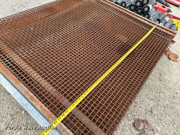 image for item DO2204 2012 Sandvik QE440  screening plant