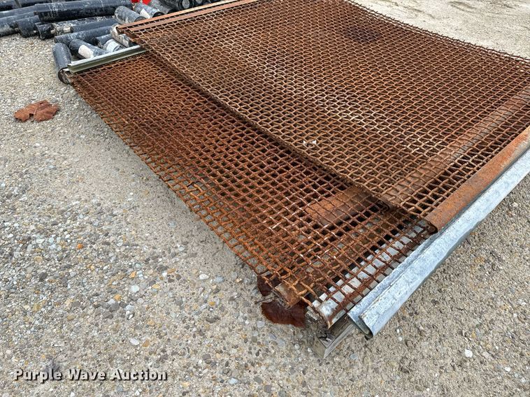 image for item DO2204 2012 Sandvik QE440  screening plant