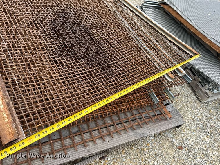 image for item DO2204 2012 Sandvik QE440  screening plant