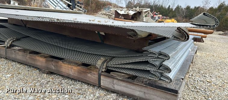 image for item DO2204 2012 Sandvik QE440  screening plant