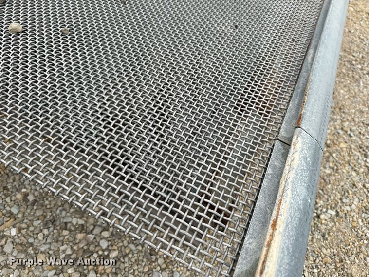 image for item DO2204 2012 Sandvik QE440  screening plant