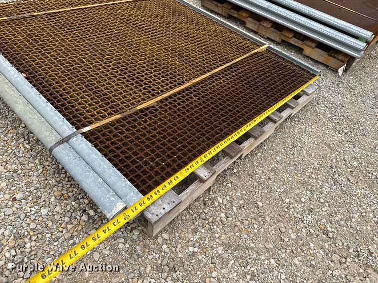 image for item DO2204 2012 Sandvik QE440  screening plant