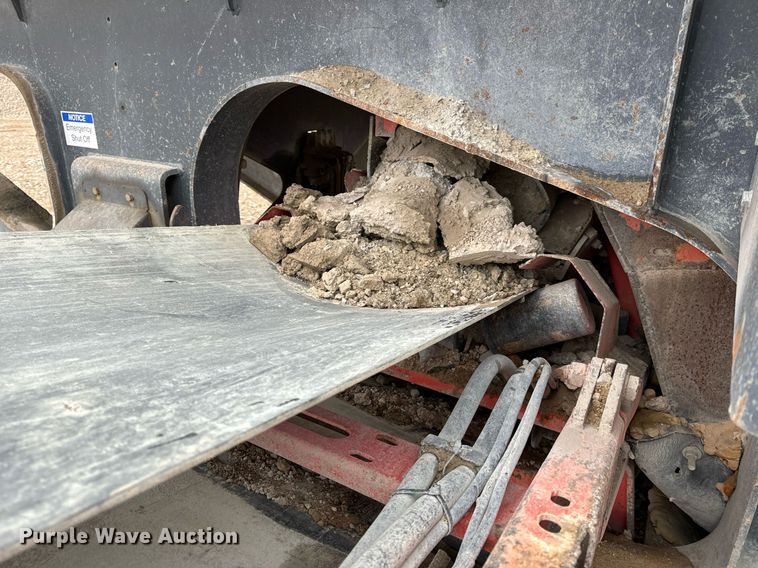 image for item DO2207 2013 Sandvik QJ341  crusher