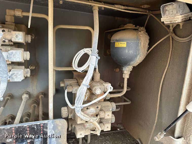 image for item DO2207 2013 Sandvik QJ341  crusher