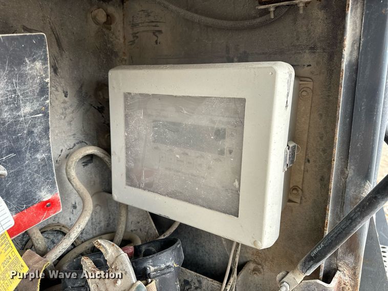 image for item DO2207 2013 Sandvik QJ341  crusher