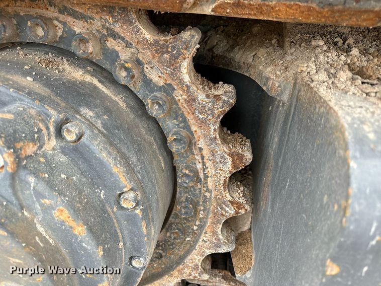 image for item DO2207 2013 Sandvik QJ341  crusher