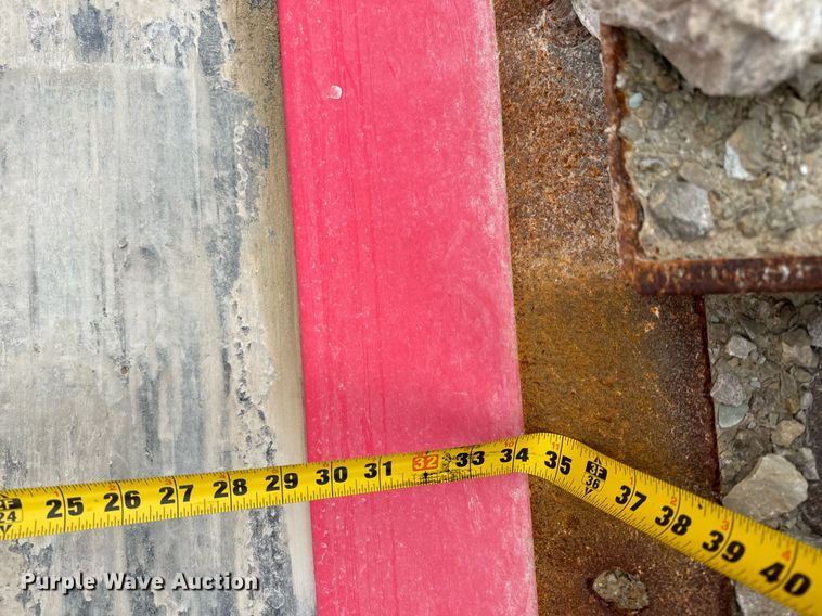 image for item DO2208 2013 Sandvik QA451  screening plant