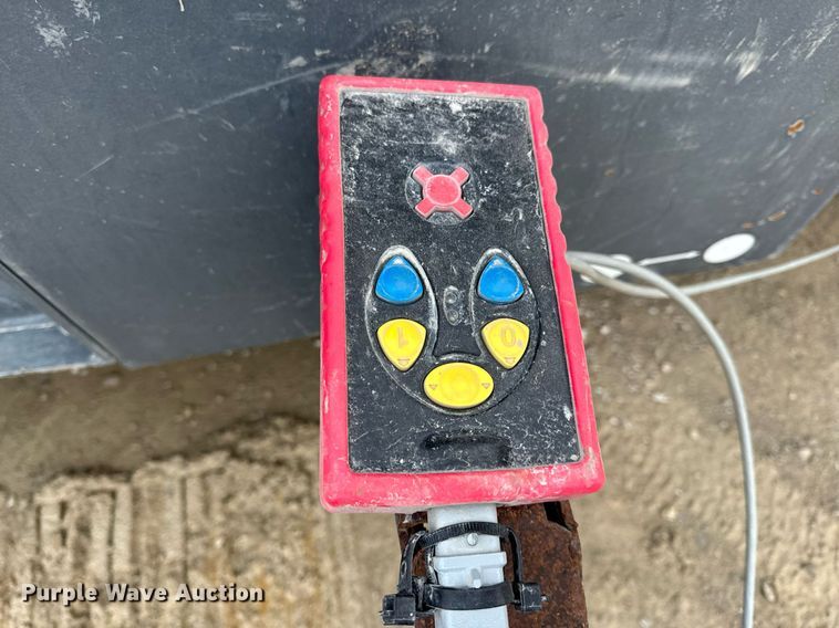 image for item DO2208 2013 Sandvik QA451  screening plant