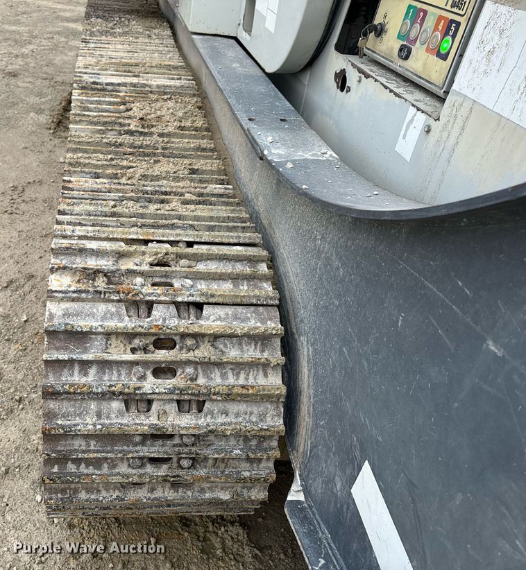 image for item DO2208 2013 Sandvik QA451  screening plant