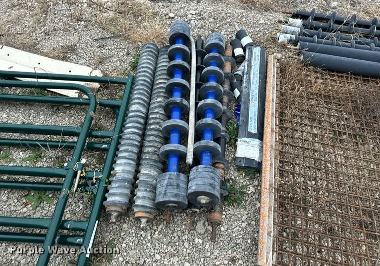 image for item DO2208 2013 Sandvik QA451  screening plant