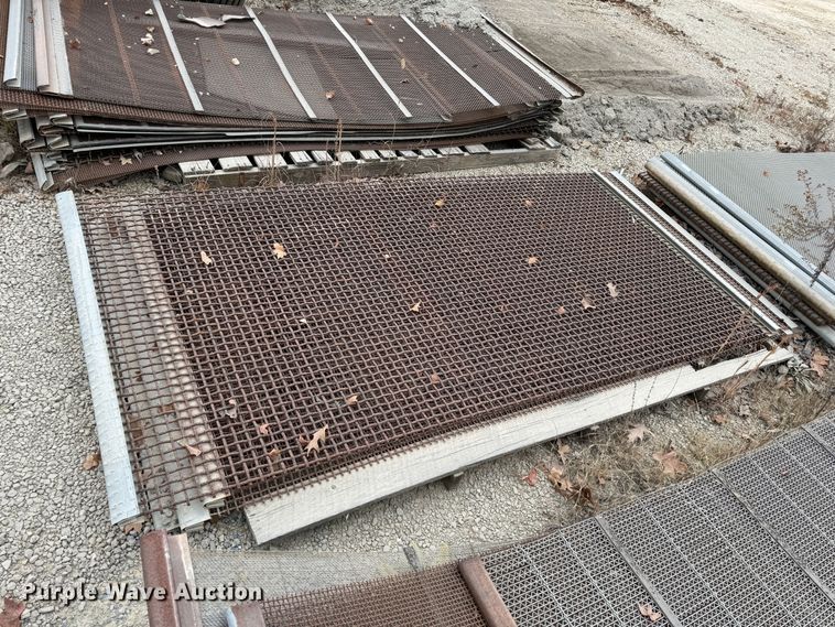 image for item DO2208 2013 Sandvik QA451  screening plant