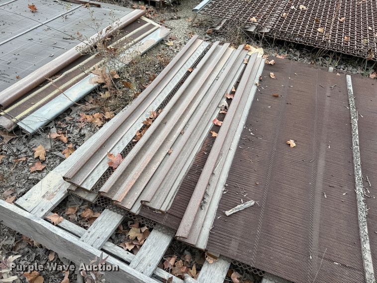 image for item DO2208 2013 Sandvik QA451  screening plant