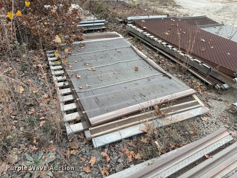 image for item DO2208 2013 Sandvik QA451  screening plant