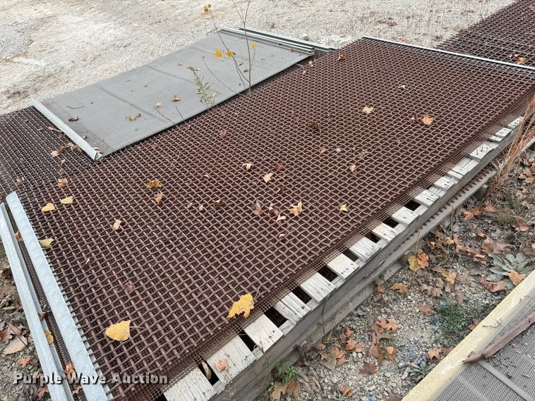 image for item DO2208 2013 Sandvik QA451  screening plant