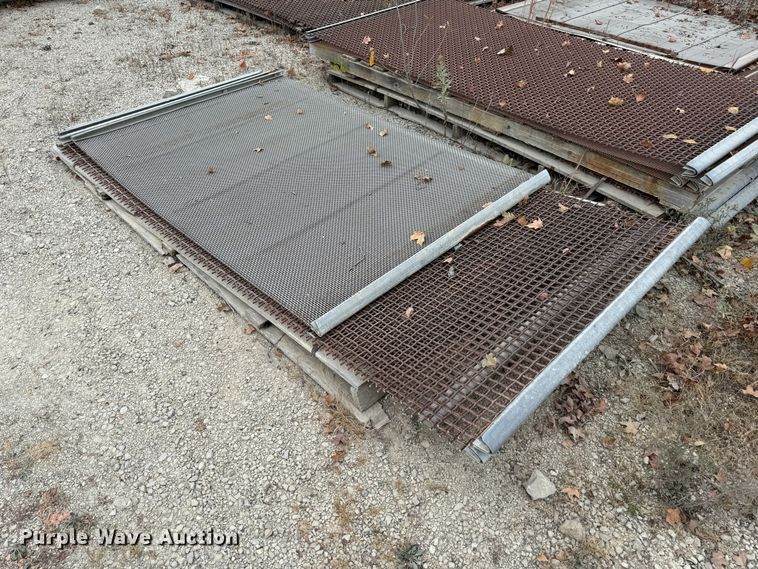 image for item DO2208 2013 Sandvik QA451  screening plant