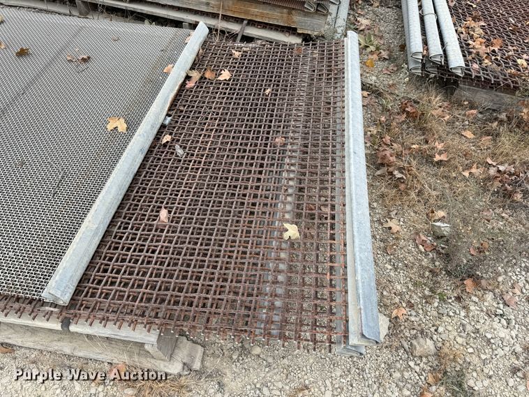 image for item DO2208 2013 Sandvik QA451  screening plant