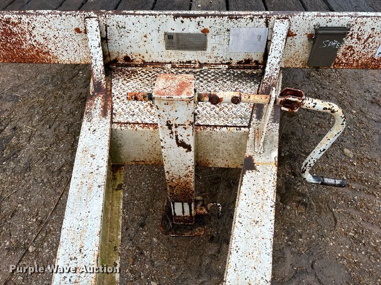 image for item DO2209 2000 Trail King TK20-2400  equipment trailer