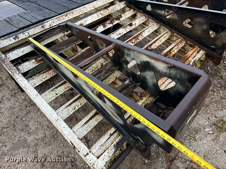 image for item DO2209 2000 Trail King TK20-2400  equipment trailer