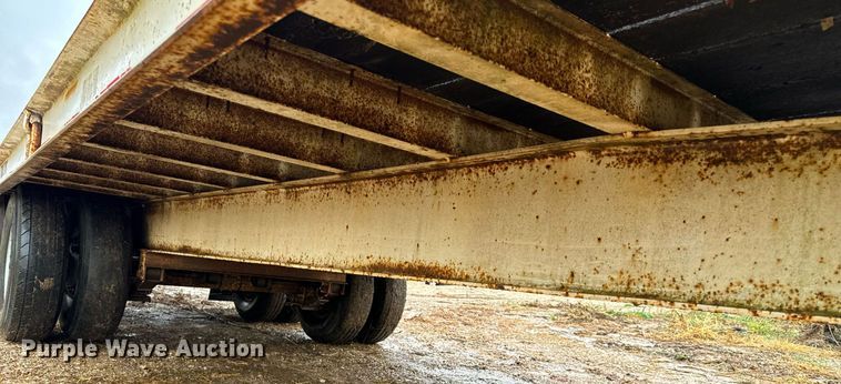 image for item DO2209 2000 Trail King TK20-2400  equipment trailer