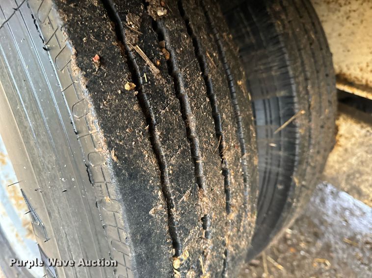 image for item DO2209 2000 Trail King TK20-2400  equipment trailer