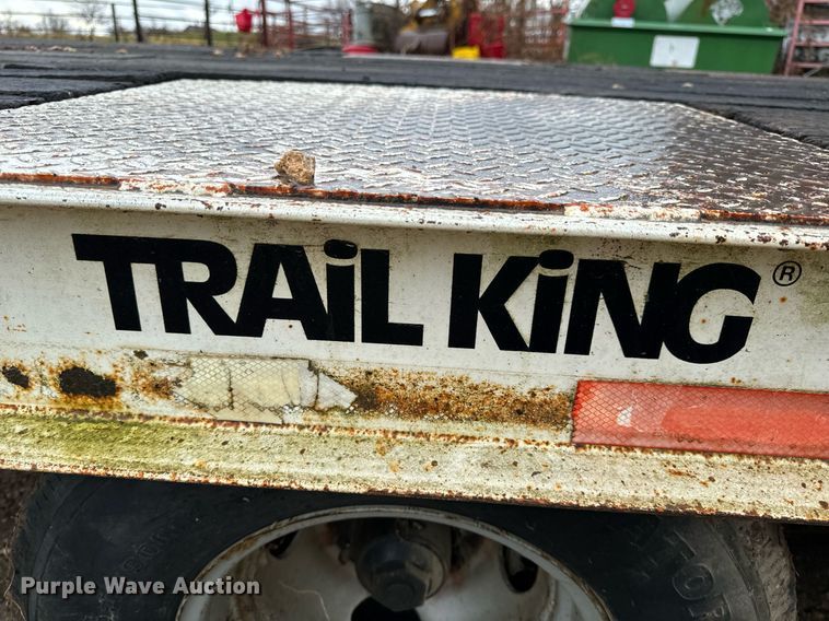 image for item DO2209 2000 Trail King TK20-2400  equipment trailer