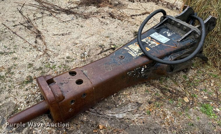 image for item DO2210 Caterpillar H115  breaker