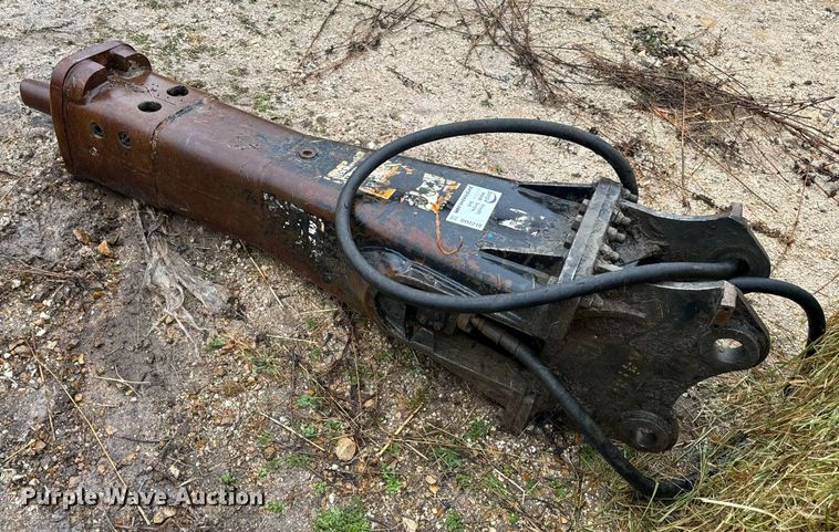 image for item DO2210 Caterpillar H115  breaker