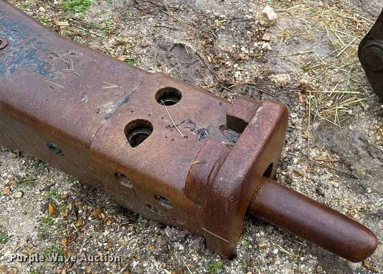 image for item DO2210 Caterpillar H115  breaker