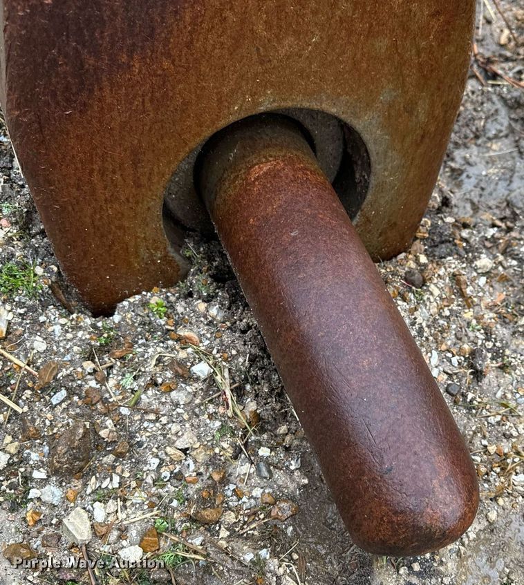 image for item DO2210 Caterpillar H115  breaker