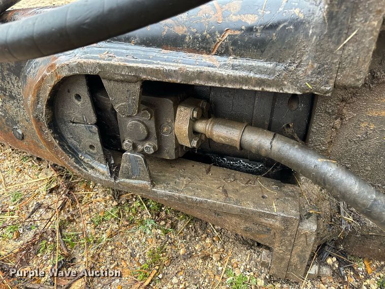 image for item DO2210 Caterpillar H115  breaker