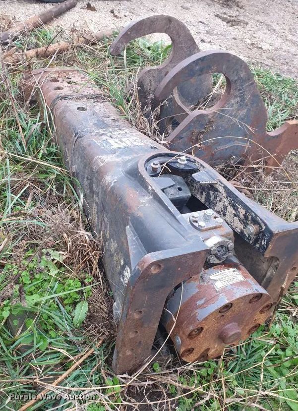 image for item DO2210 Caterpillar H115  breaker