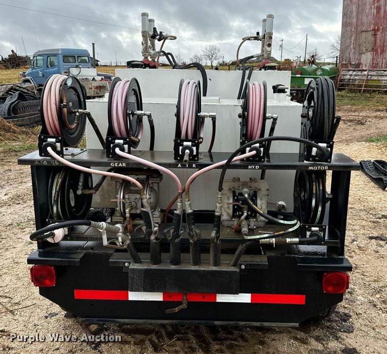 image for item DO2212 Shop built  lube trailer