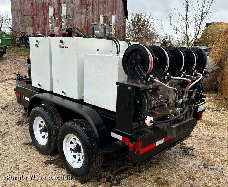 image for item DO2212 Shop built  lube trailer