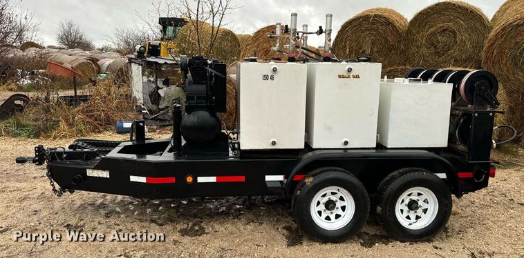 image for item DO2212 Shop built  lube trailer