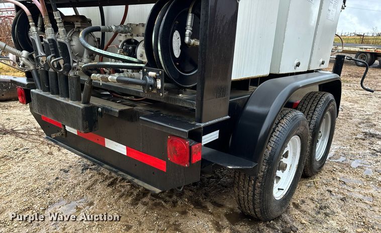 image for item DO2212 Shop built  lube trailer