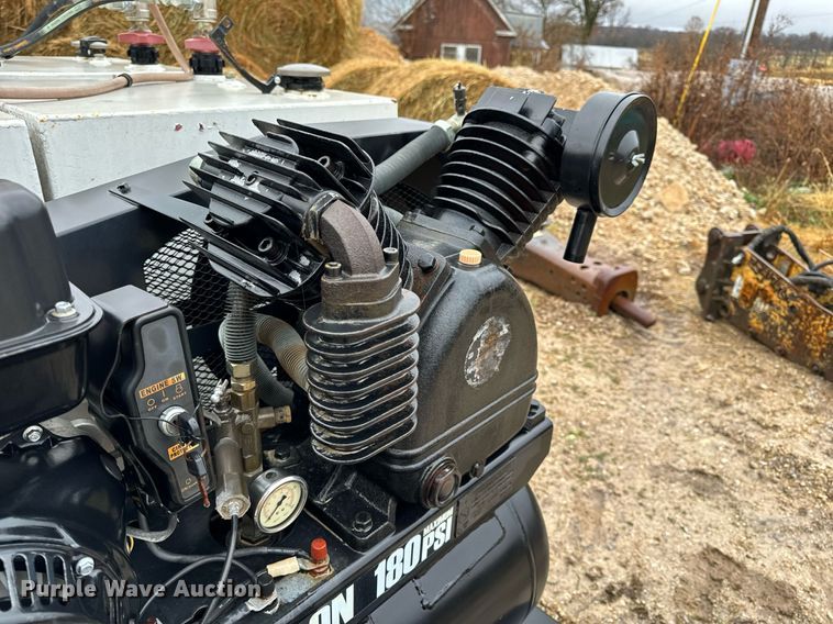 image for item DO2212 Shop built  lube trailer