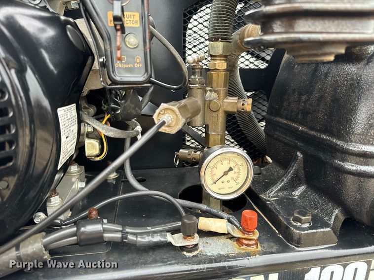 image for item DO2212 Shop built  lube trailer