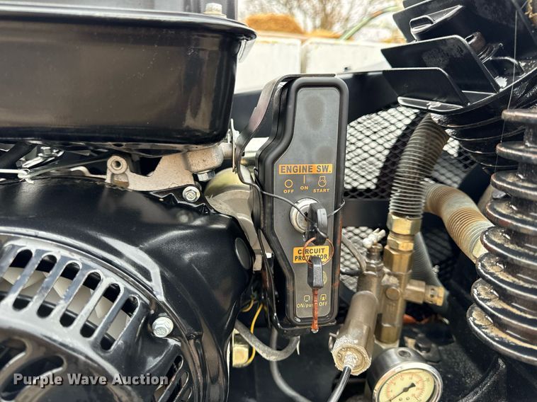 image for item DO2212 Shop built  lube trailer