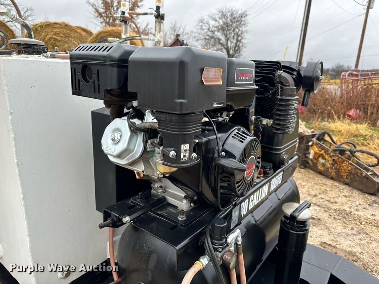 image for item DO2212 Shop built  lube trailer