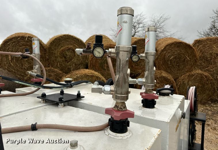 image for item DO2212 Shop built  lube trailer